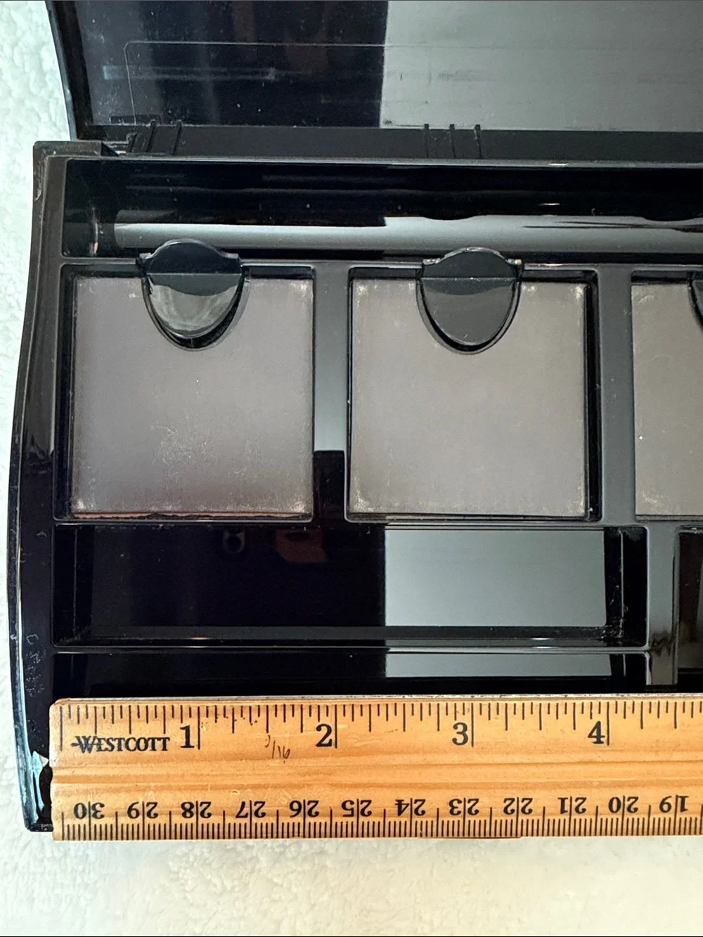 Mary Kay Black Makeup Compact - Picture 11 of 11